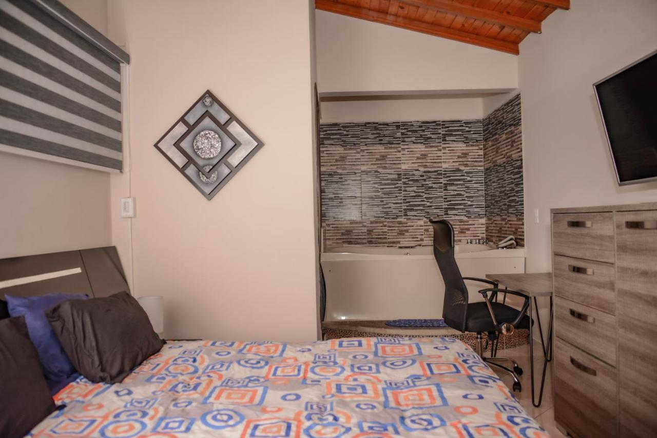 Poblado Brownstone Apartamento Medellín Exterior foto